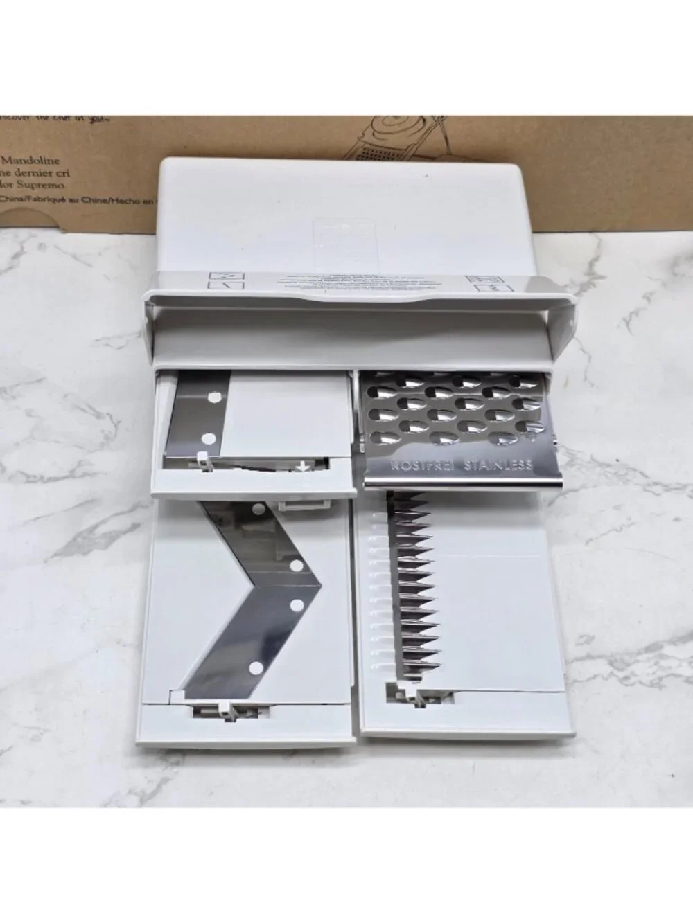 Pampered Chef Ultimate Mandoline 1087 Food Slicer Grater 4 Blades NEW in Box